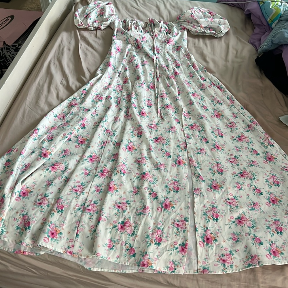 White/Floral Maxi Puff Sleeve Dress with Slit